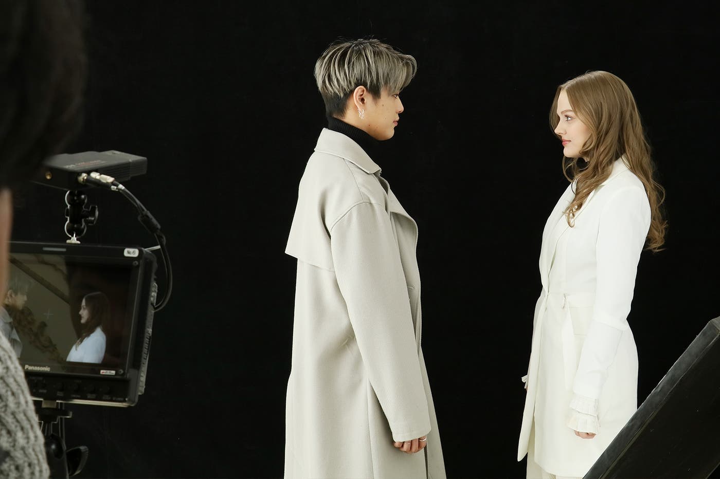 バトシン、ダコタ・ローズ(画像提供:所属事務所)