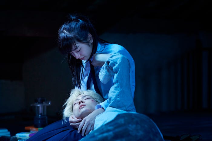 旧西村家住宅にて(C)ジョージ朝倉/講談社(c)2016「溺れるナイフ」製作委員会