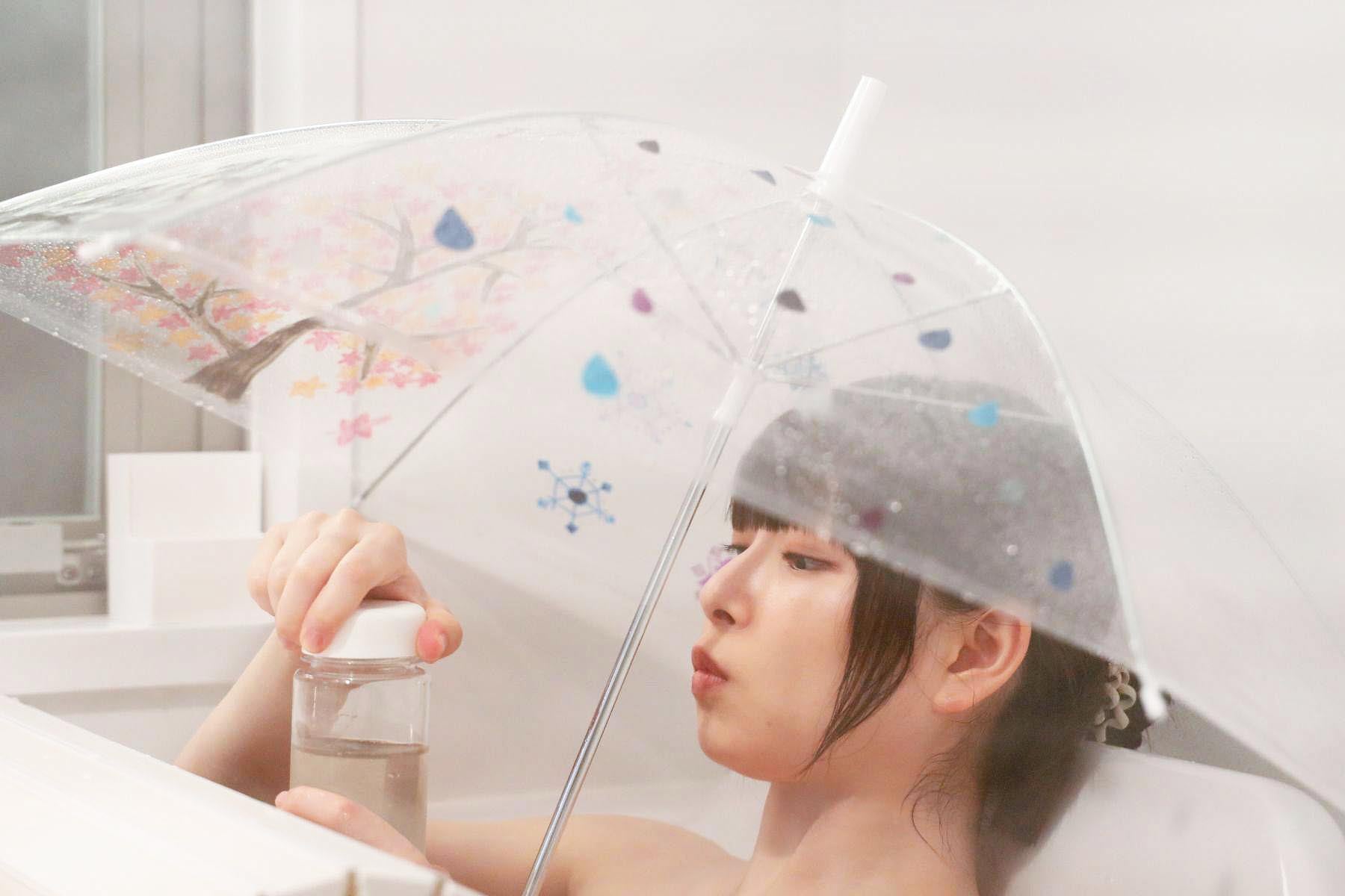  桜井日奈子「ふろがーる！」第3話より（C）片山ユキヲ・小学館／「ふろがーる！」製作委員会