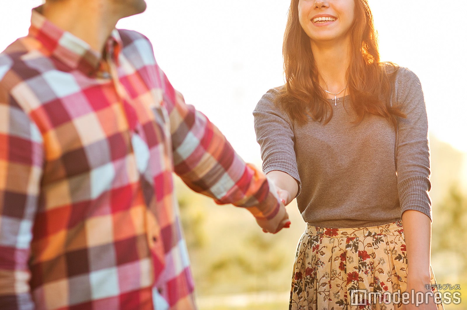 男性が エロすぎてヤバい と興奮 8 2秒の法則で 一目惚れ させる色っぽ背中の作り方 モデルプレス