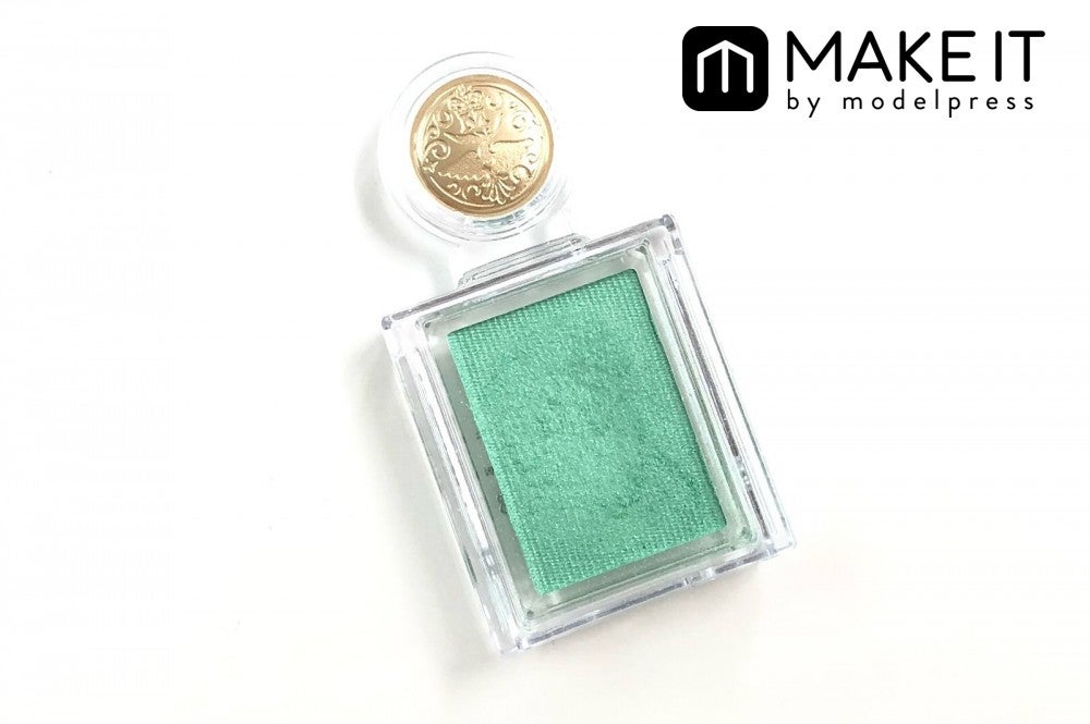 マジョリカ マジョルカ／シャドーカスタマイズ／GR162 青いバカンス／500円（税抜） (C)メイクイット