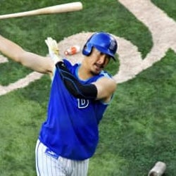 横浜dena 捕手は伊藤光 開幕オーダー オンラインで発表 モデルプレス