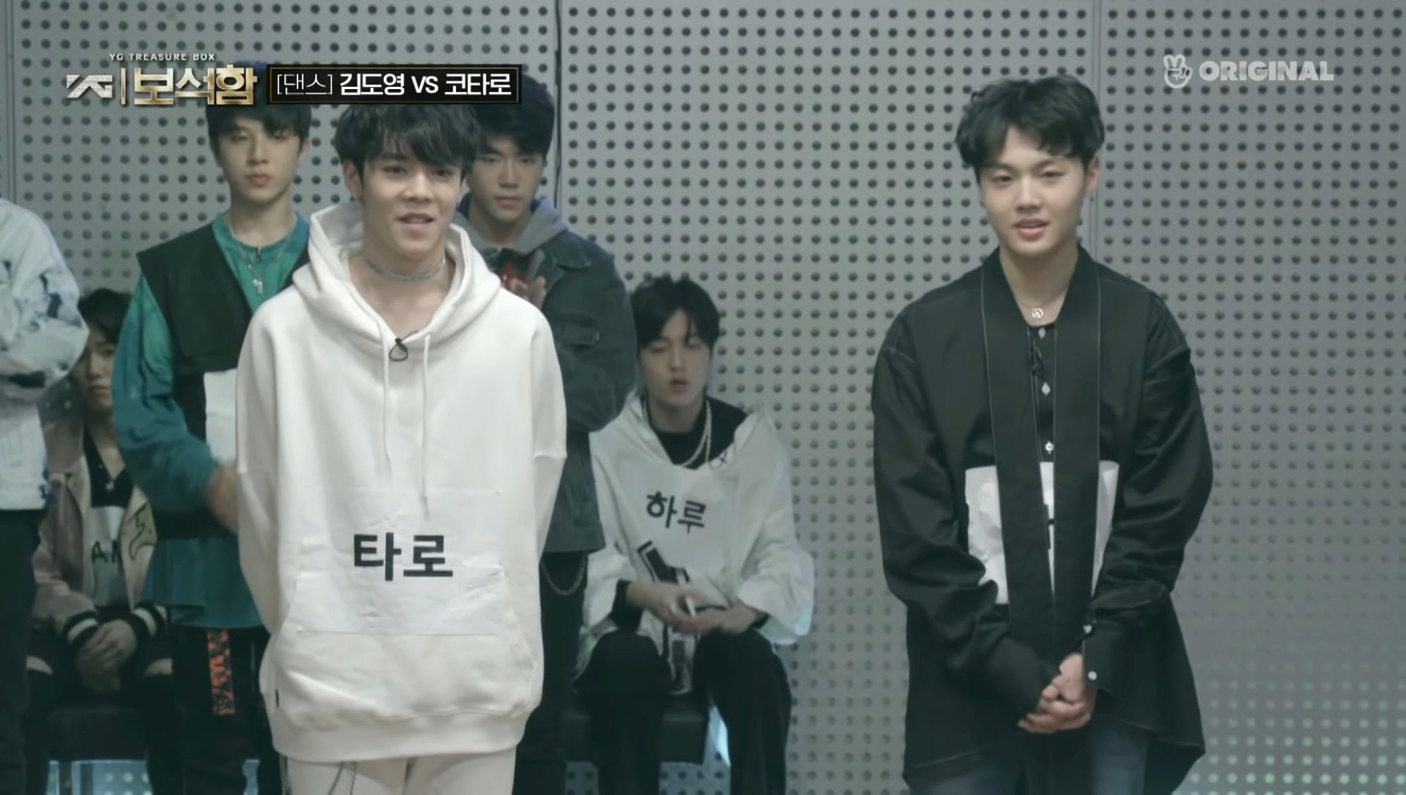 コウタロウ、ドヨン  ／「YG宝石箱」公式YouTubeより