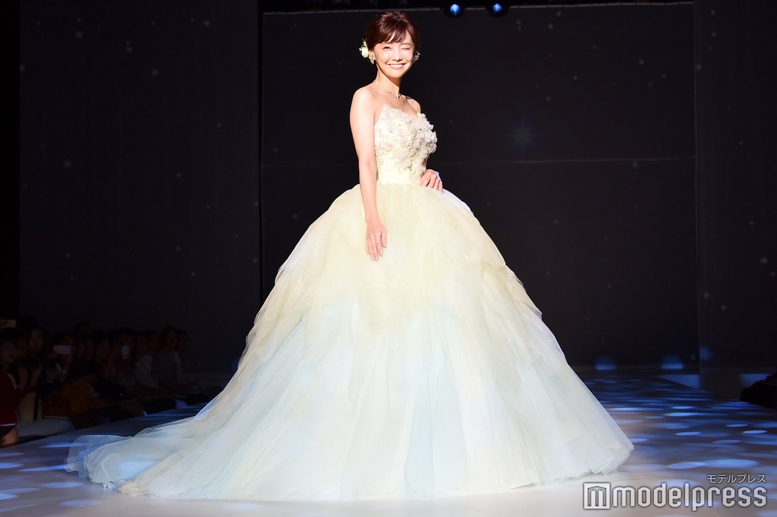 倉科カナ ウエディングドレス姿を披露 理想のプロポーズ 結婚式を明かす モデルプレス