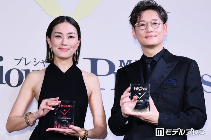 板谷由夏＆井浦新「光る君へ」夫婦役コンビで受賞 息ぴったりの撮影回顧「とても愛しい時間でした」【Precious WATCH AWARD 2024】