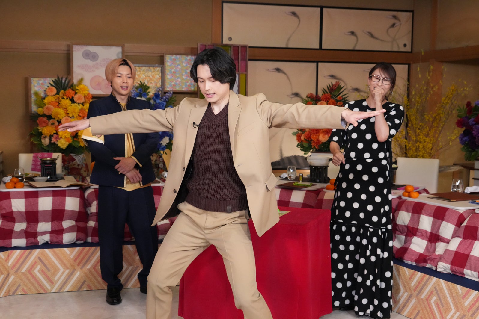 増田貴久、松村北斗、水野美紀（C）日本テレビ