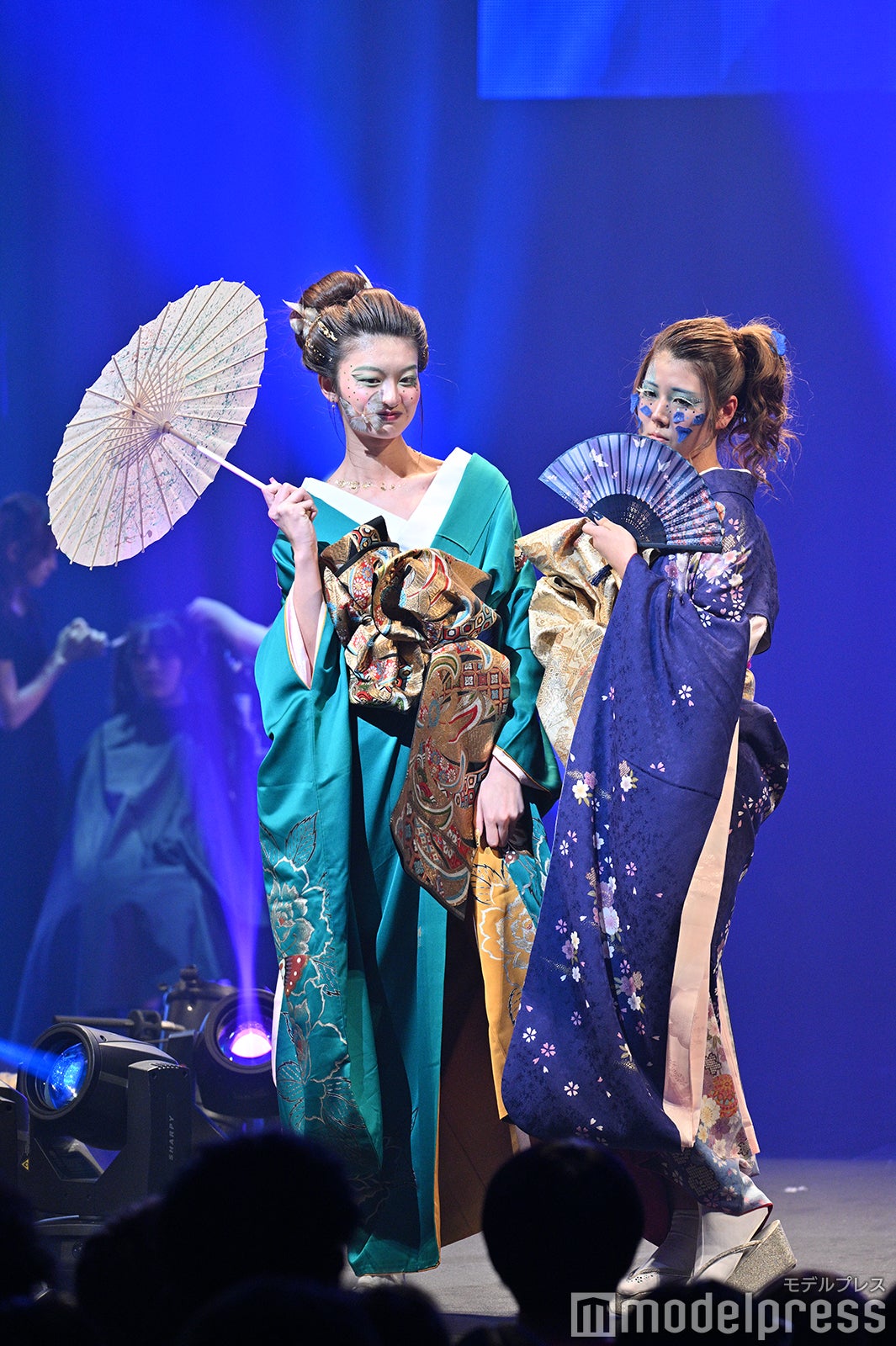 （C）モデルプレス