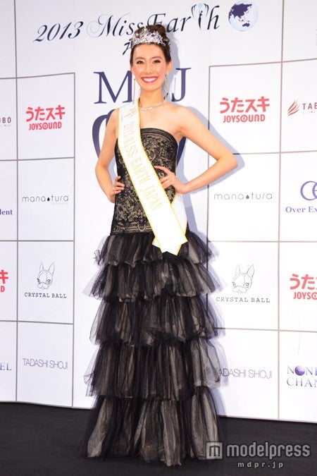 2013ミス・アース・ジャパンの栄冠に輝いた堀川優さん