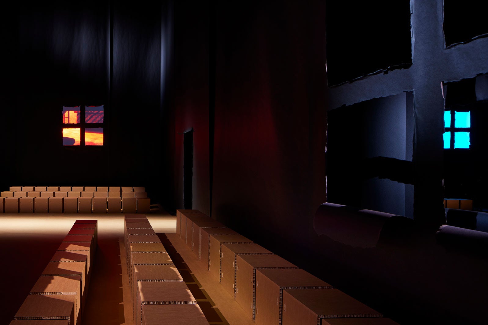 「TOUCH OF CRUDE」ショースペース（提供写真）