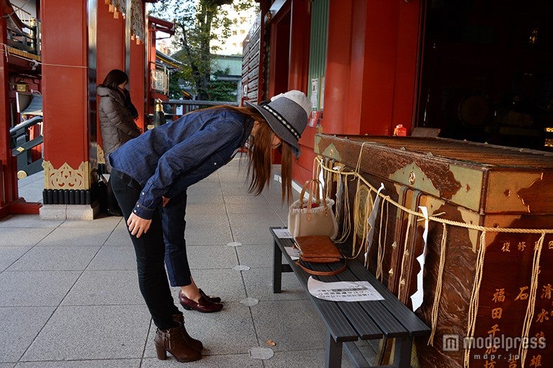 しっかり深くお辞儀して神様へ敬意を払う姿勢が大切