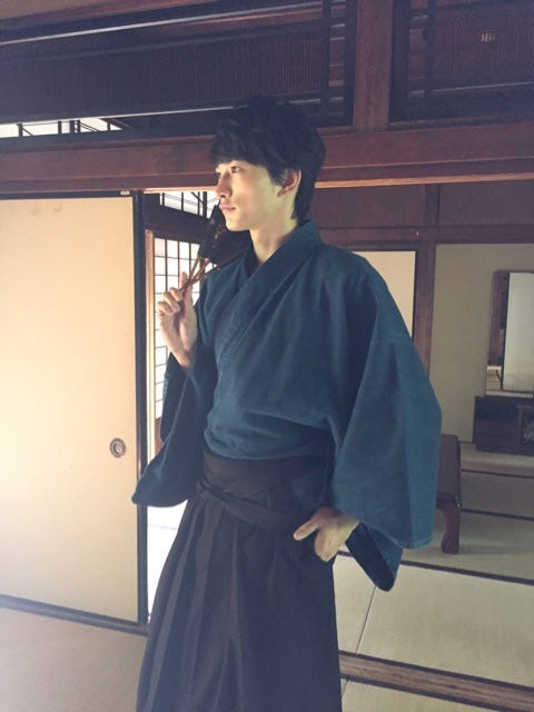 町田啓太オフィシャルブログより(提供写真)