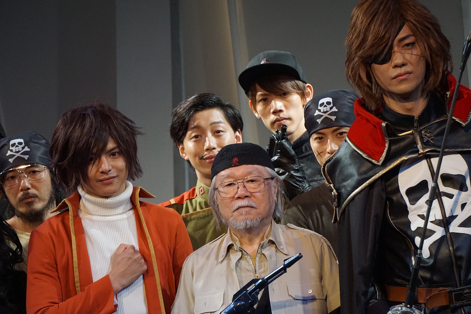 （左から）鈴木勤、松本零士氏、林野健志