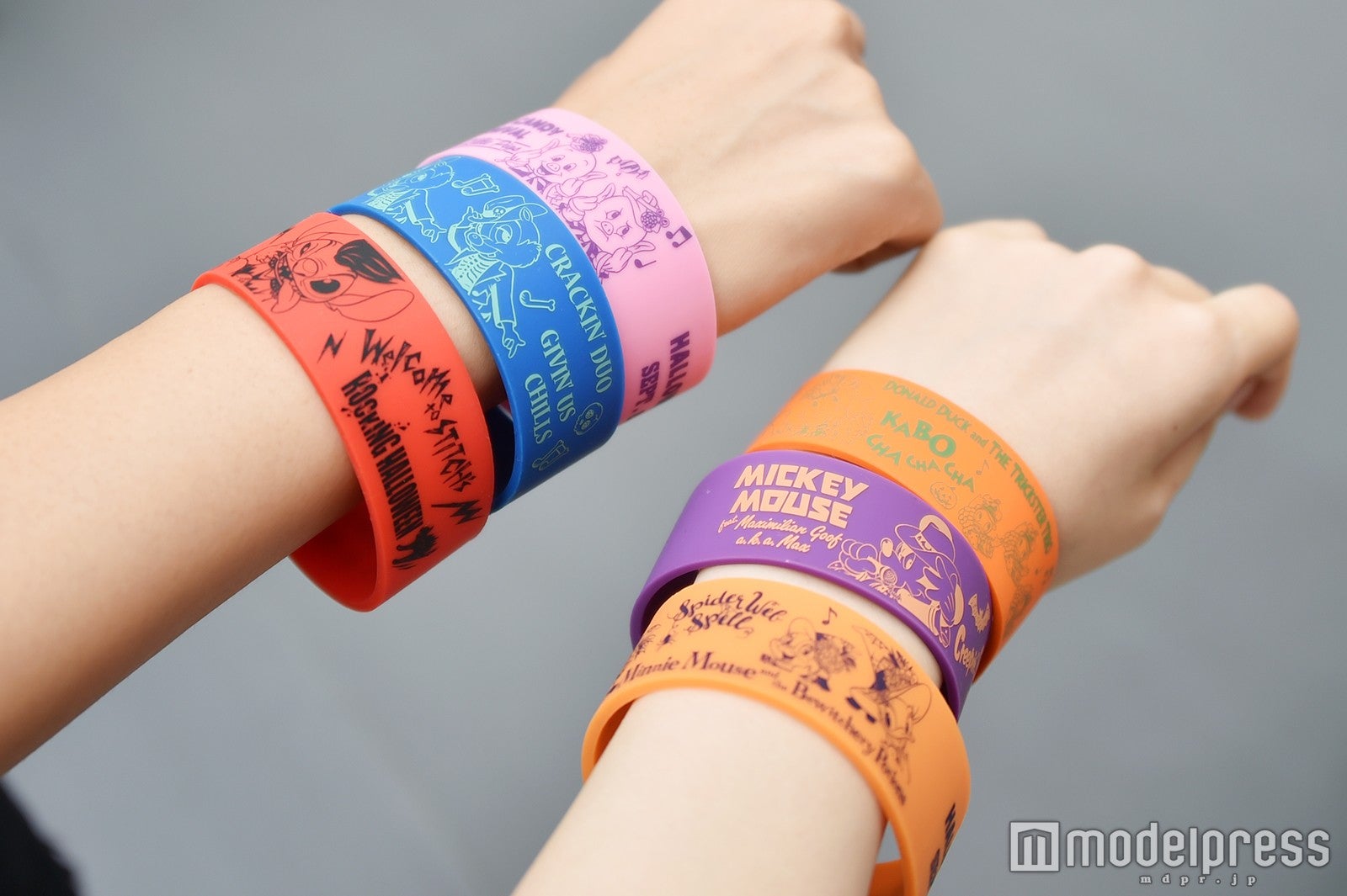 リストバンド（各¥500）／（C）モデルプレス（C）Disney