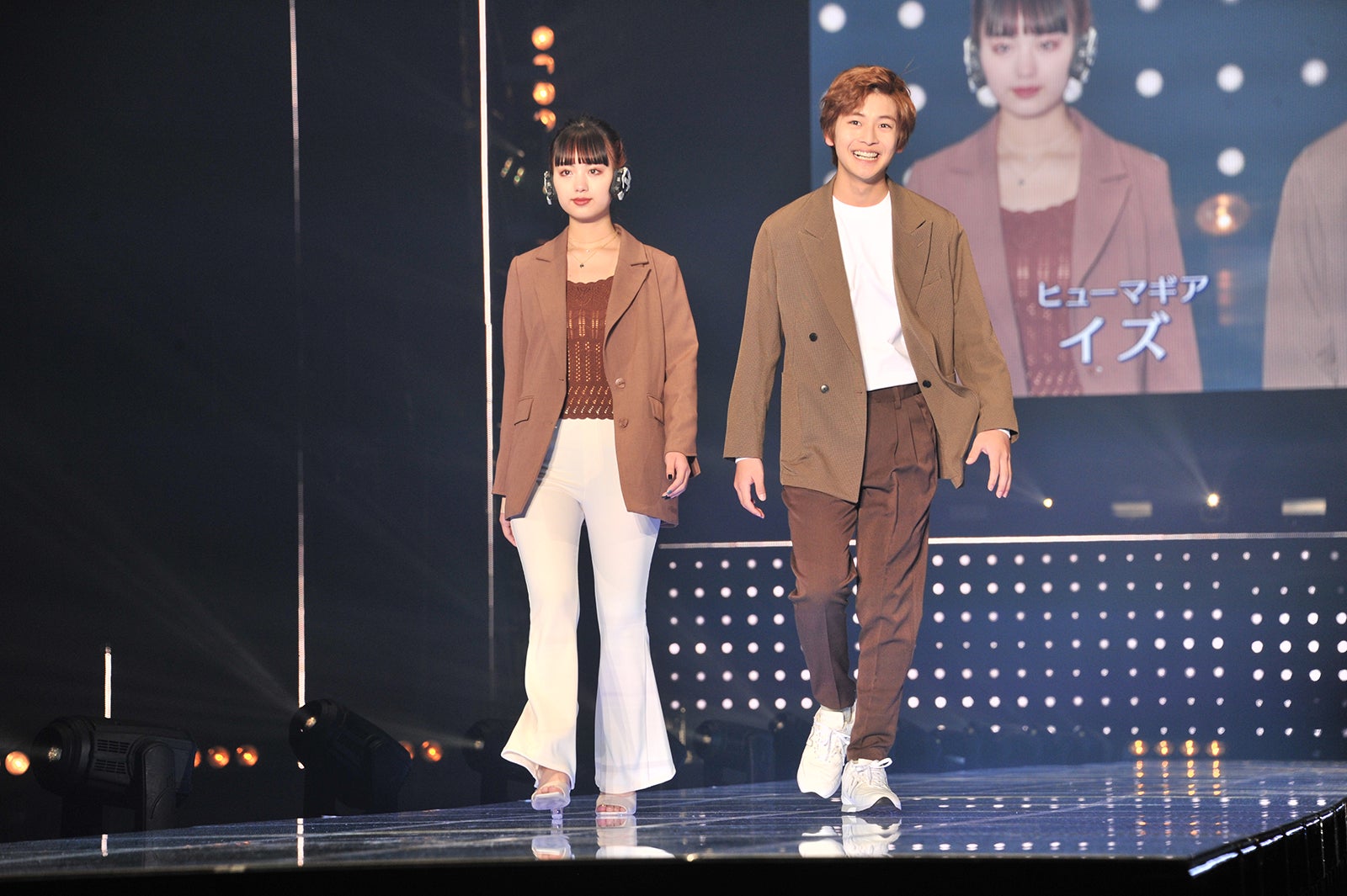 鶴嶋乃愛、高橋文哉（C）2019 石森プロ・テレビ朝日・ADK EM・東映