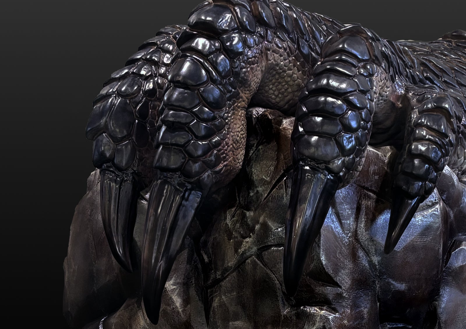 展示予定のミラボレアスの制作風景（C）CAPCOM