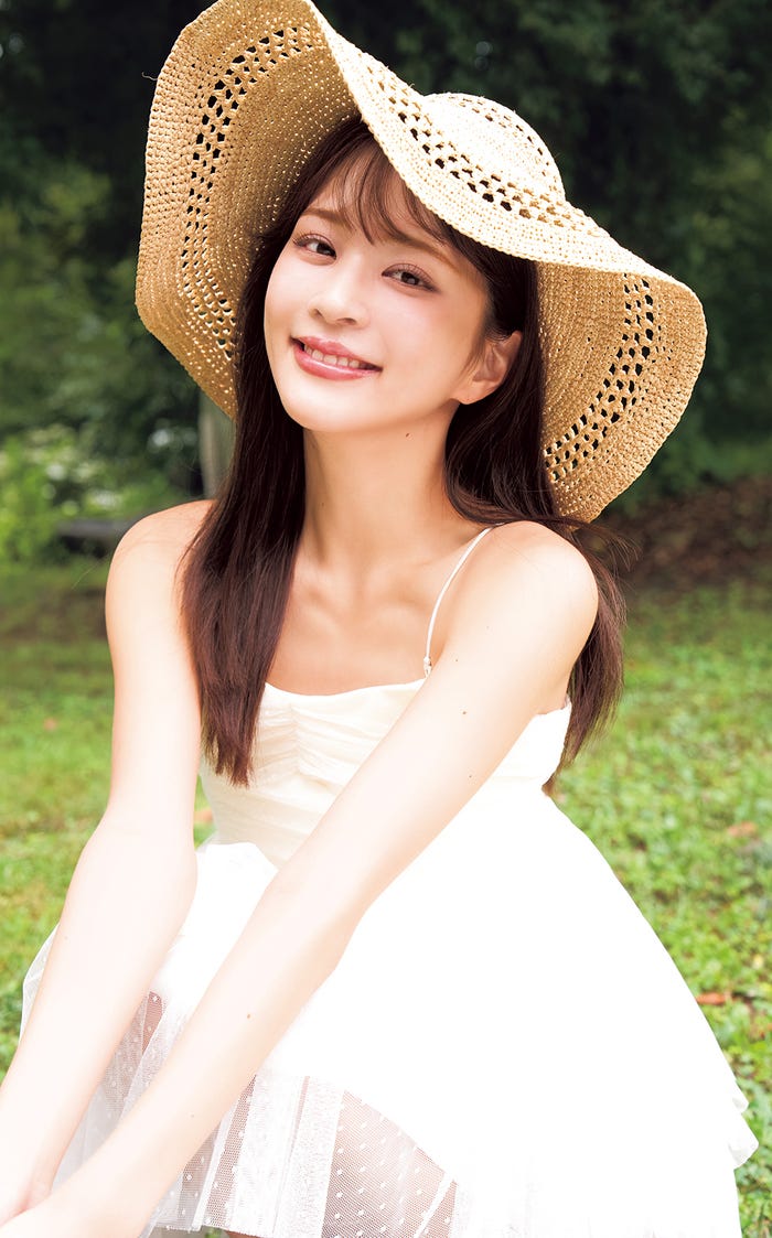 沖田愛加/撮影:Takeo Dec.(C)Takeo Dec./集英社