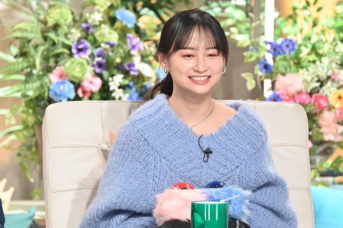 影山優佳「僕のあざとい元カノ from あざとくて何が悪いの?」第4話(C)テレビ朝日