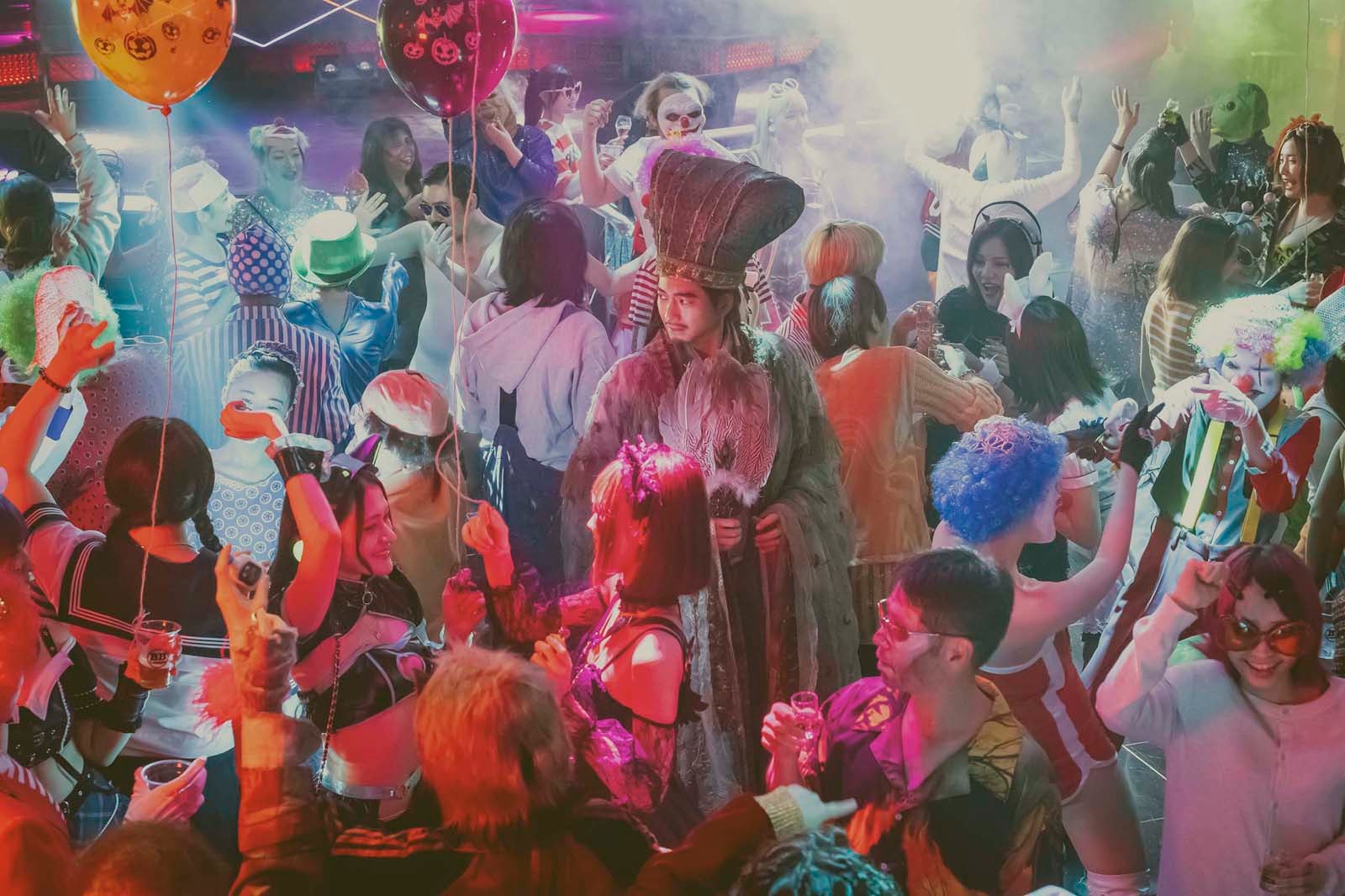 向井理「パリピ孔明」より（C）フジテレビ