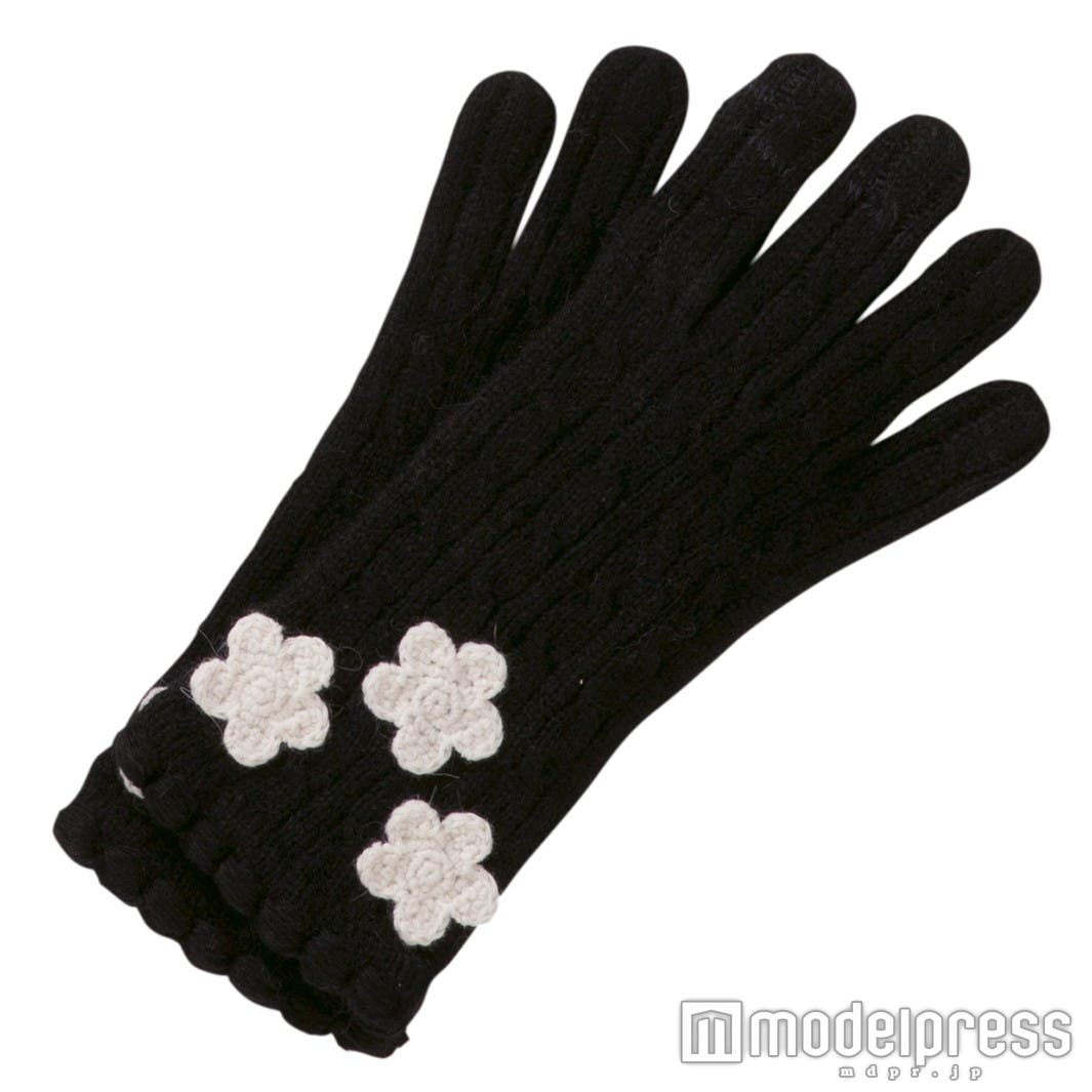 「デイジーニット グローブ」5,400円(税抜)