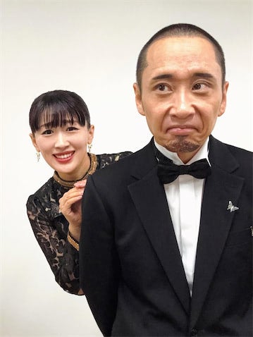 ものまねタレント2人が"綾瀬はるか&大悟"に扮して再現ショット「本気で見間違えました」