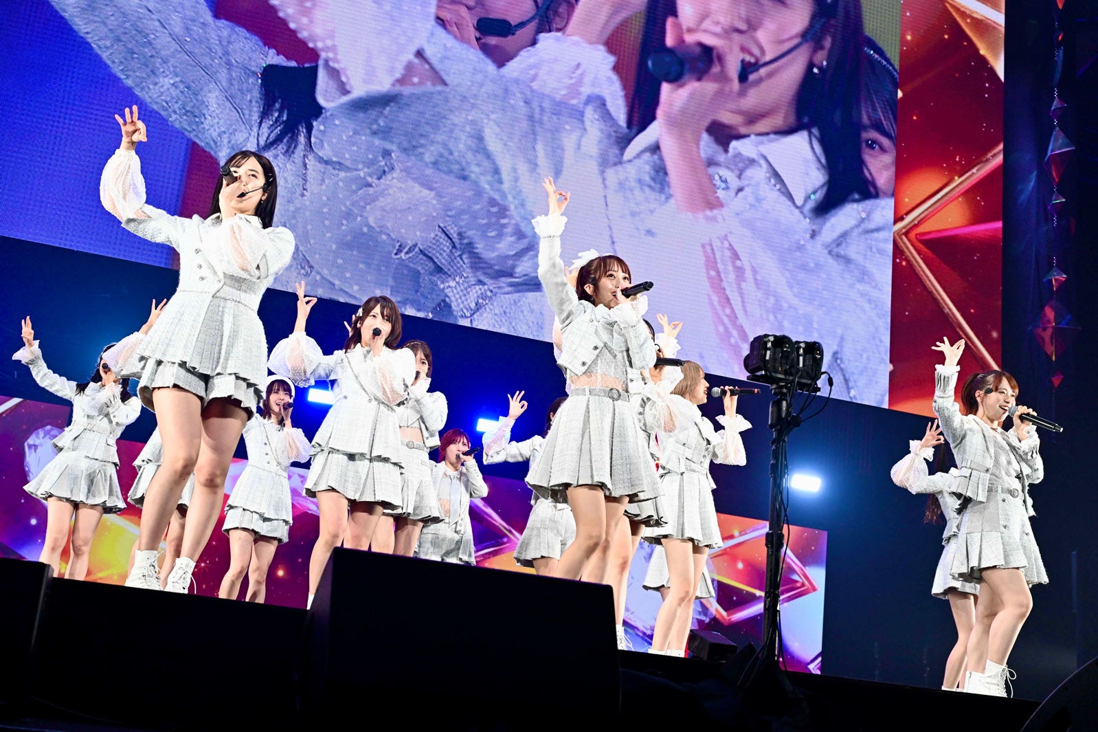 「MX祭り！AKB48 60th Single『久しぶりのリップグロス』発売記念コンサートin武道館2022～リベンジ！新チームお披露目コンサート～」より（C）AKB48