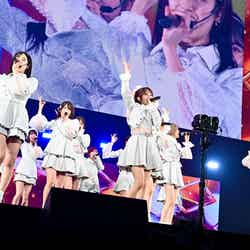 「MX祭り！AKB48 60th Single『久しぶりのリップグロス』発売記念コンサートin武道館2022～リベンジ！新チームお披露目コンサート～」より（C）AKB48