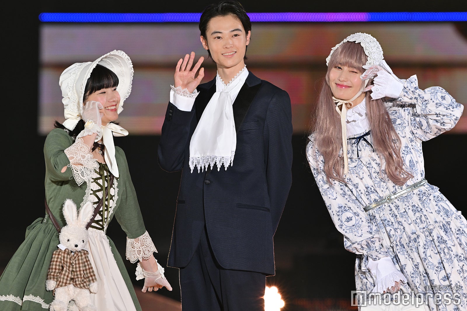 （C）モデルプレス