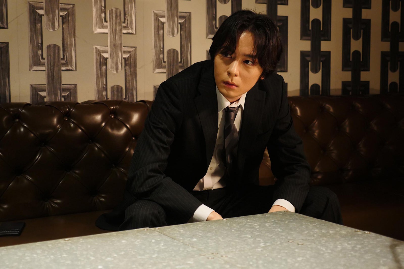 犬飼貴丈「ハイエナ」第3話より（C）ドラマ「ハイエナ」製作委員会