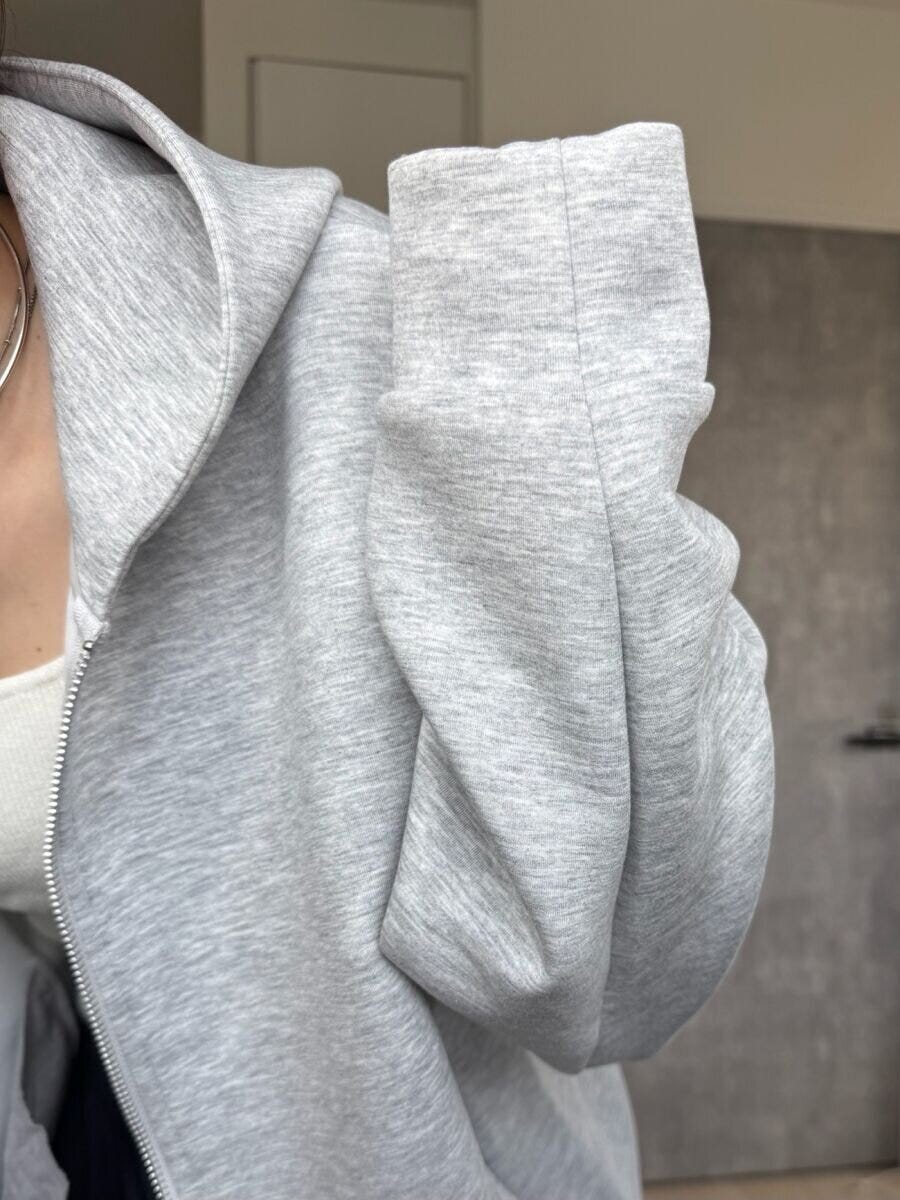 GU　パフスウェットフルジップパーカ　生地素材感アップ