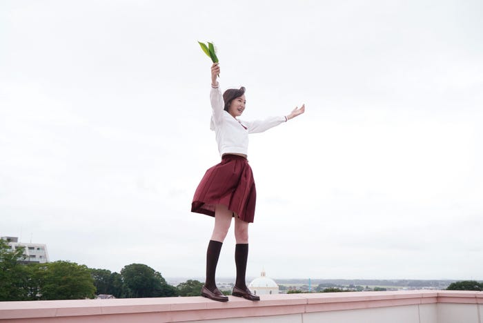 飯豊まりえ(C)2017「暗黒女子」製作委員会(C)秋吉理香子/双葉社