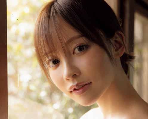 “日本一変態水着が似合う”春名美波、はだけた浴衣姿で美ボディ解放