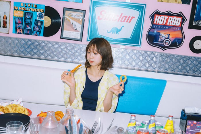 富田鈴花 撮影/峠雄三(C)光文社