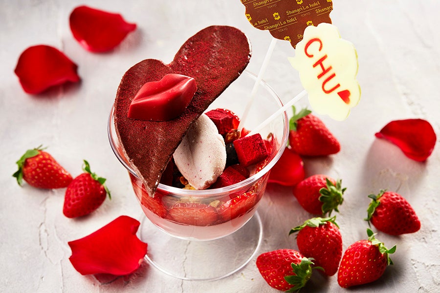 ストロベリーパフェ