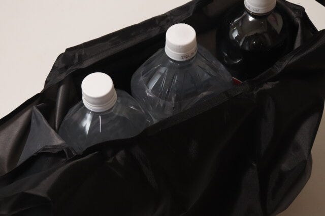 ギョロ目ショッピングバッグ　収納力