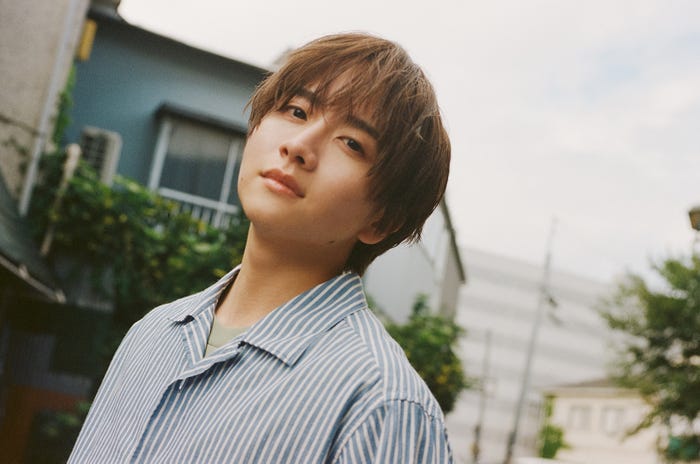 板垣李光人「板垣李光人カレンダー2025.4-2026.3」イベント限定版表紙(C)SDP