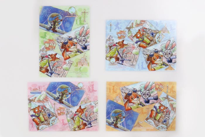 クリアホルダーセット(¥1,200)(C)Disney