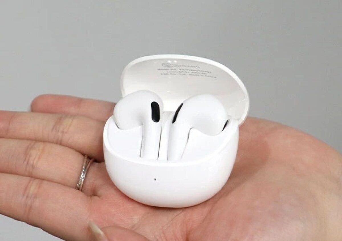 ダイソーのインナーイヤー型完全ワイヤレスステレオイヤホン