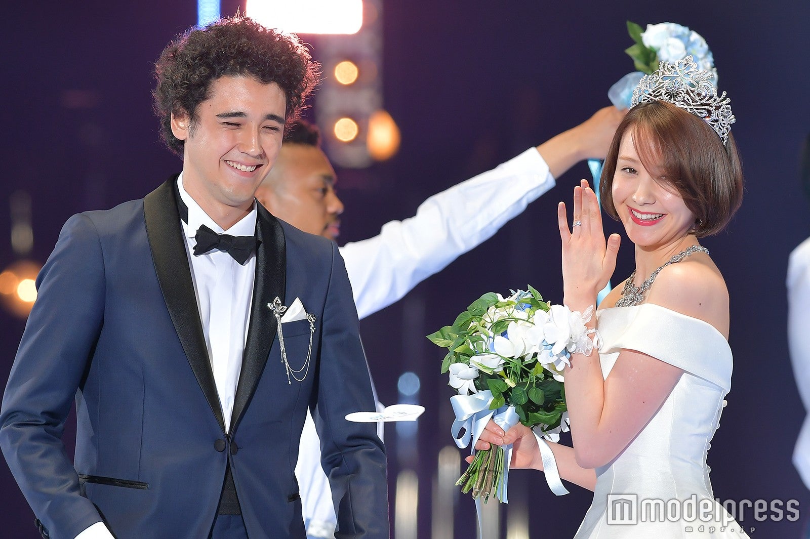 （左から）澁澤侑哉、トリンドル玲奈 （C）モデルプレス