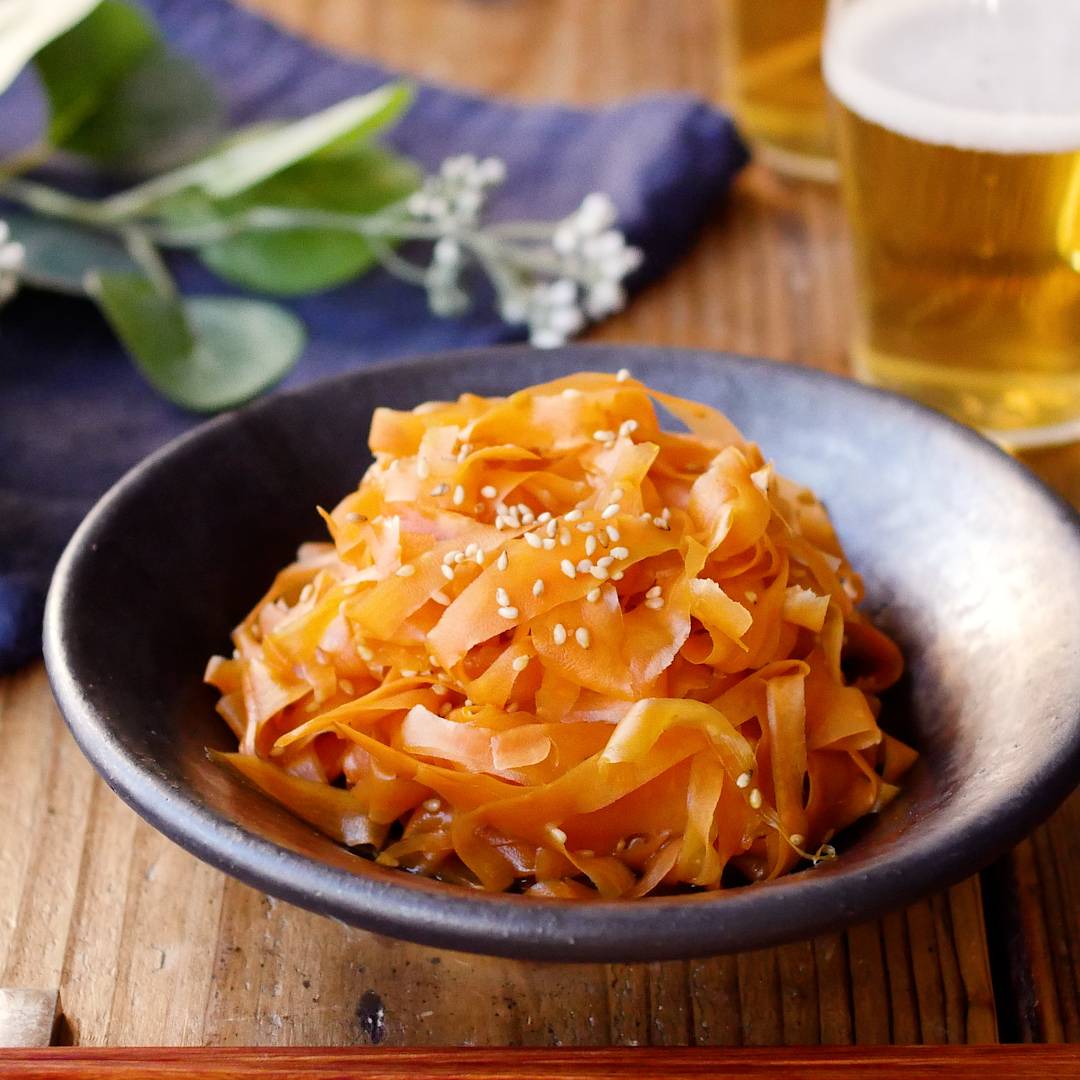 レンジでパパッと！にんじんのひらひらきんぴら