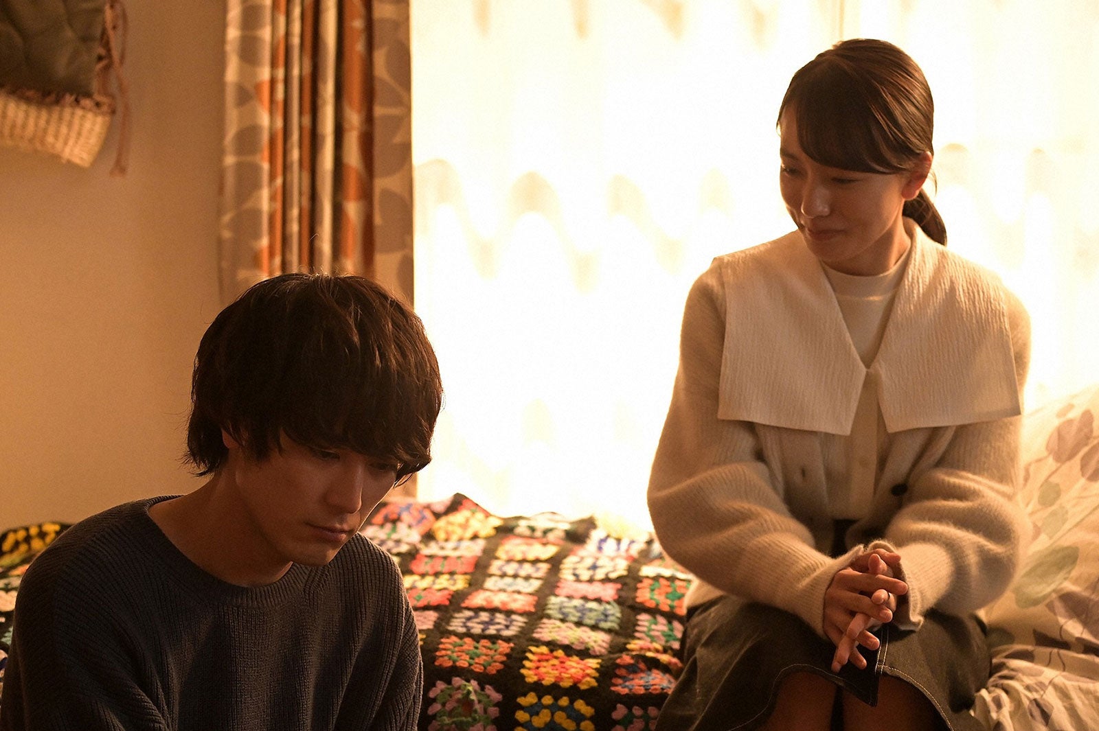 間宮祥太朗、清原果耶／「ファイトソング」第7話より（C）TBS