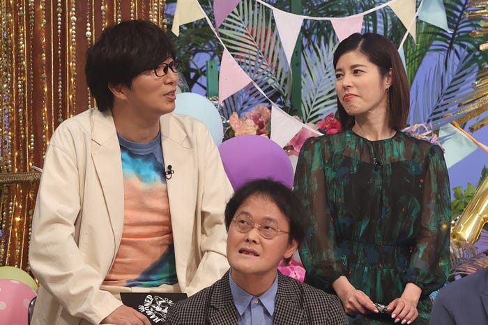 (上段左から)土屋礼央、神田愛花(下段)稲田直樹(C)フジテレビ