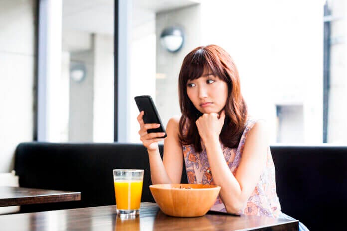 返信のタイミングで無駄な駆け引きをしない