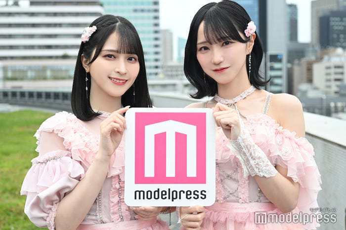 佐々木舞香、野口衣織(C)モデルプレス