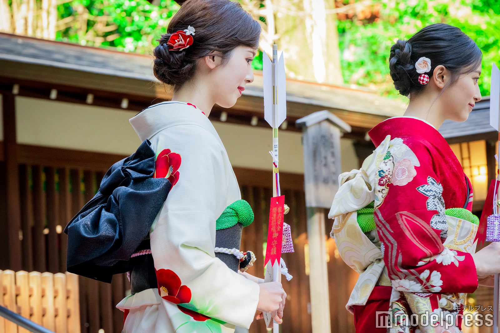 筒井あやめ、井上和／乃木坂46成人式（C）モデルプレス