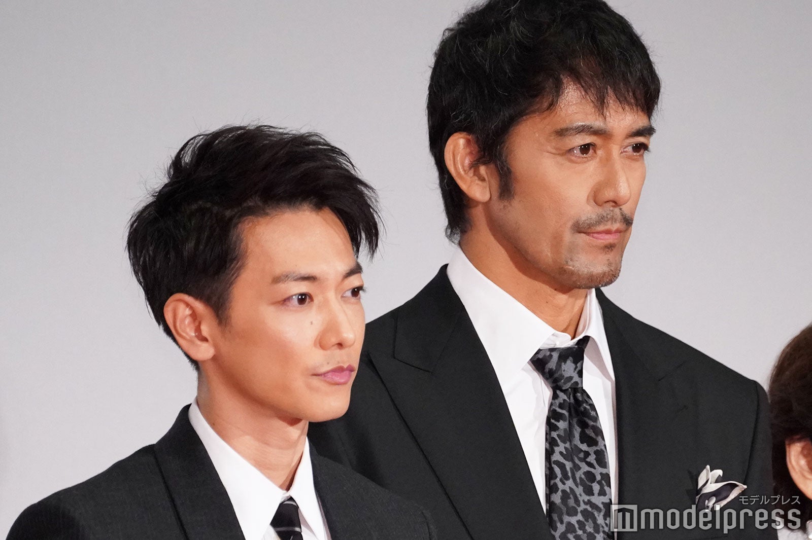 佐藤健、阿部寛 （C）モデルプレス