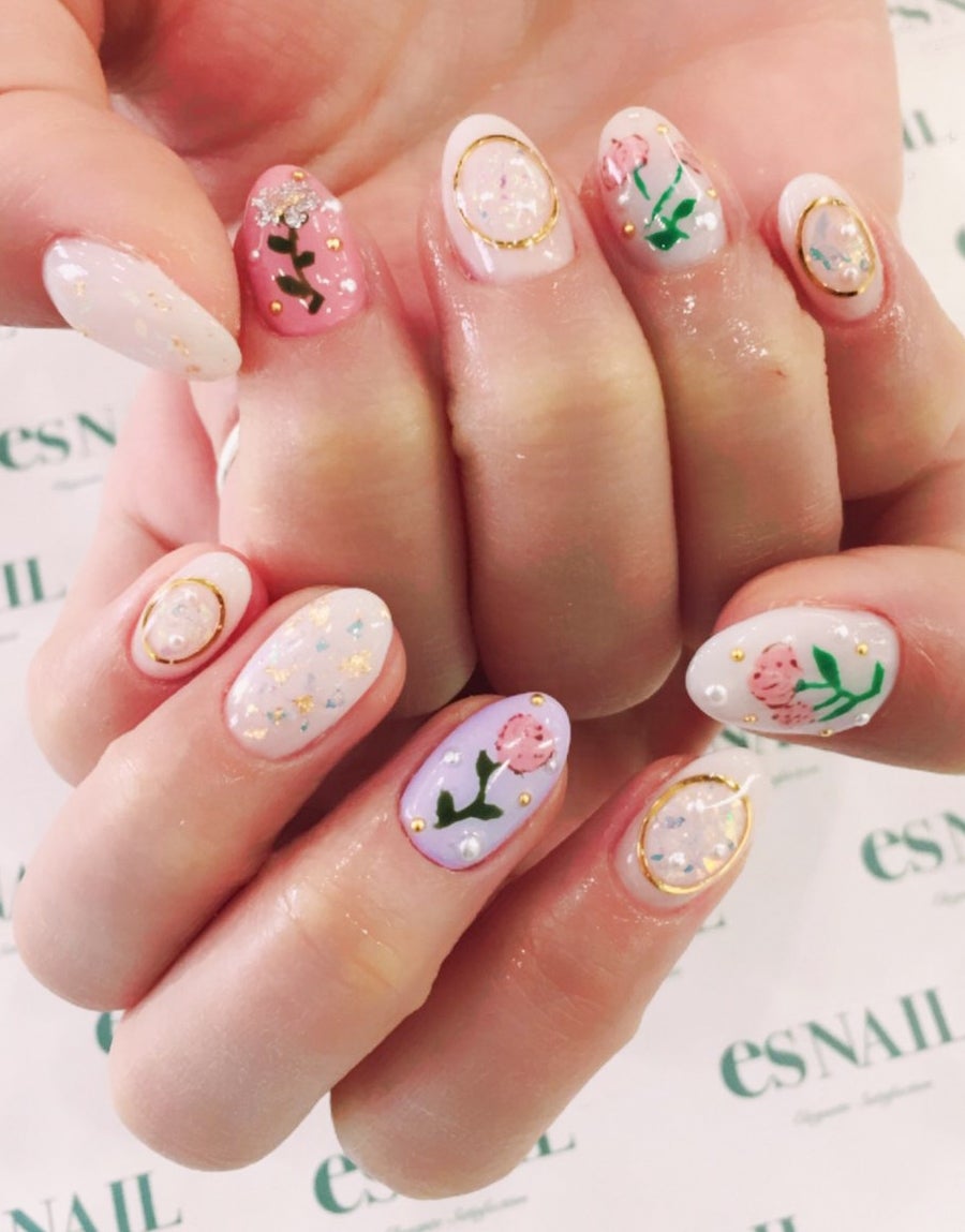 “レトロ”と“古臭い”の壁はラベンダーで超える（画像提供：esNAIL）