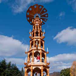 高さ14mの『クリスマスピラミッド』が日比谷に上陸/画像提供:東京クリスマスマーケット2016実行委員会