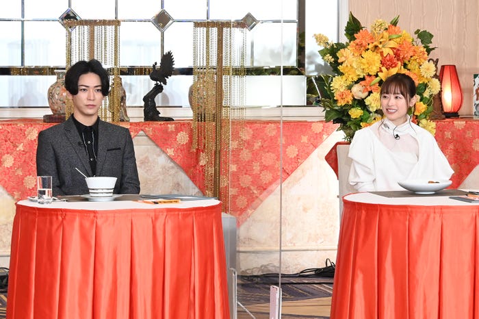 亀梨和也、福原遥 (C)日本テレビ