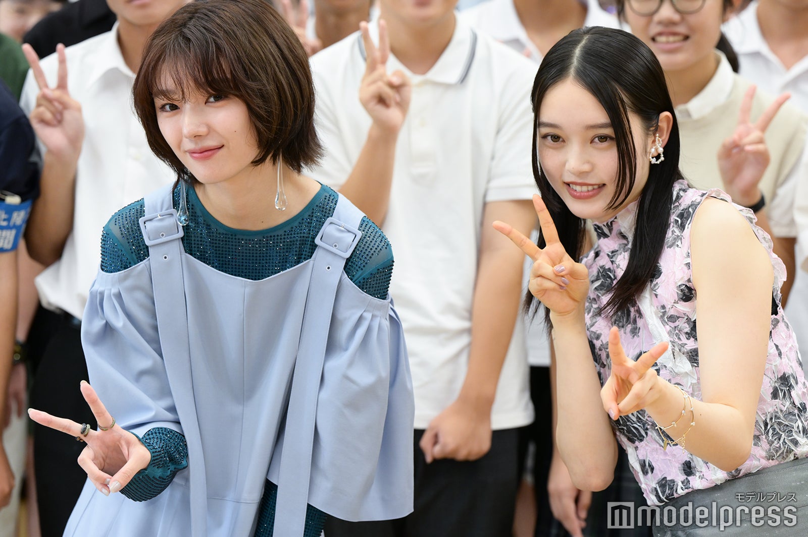 藤吉夏鈴、高石あかり（C）モデルプレス