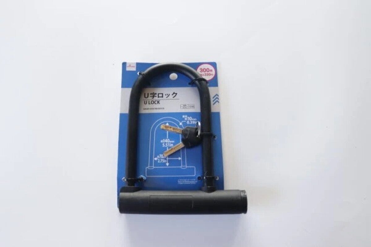 ダイソーのU字ロックのパッケージ